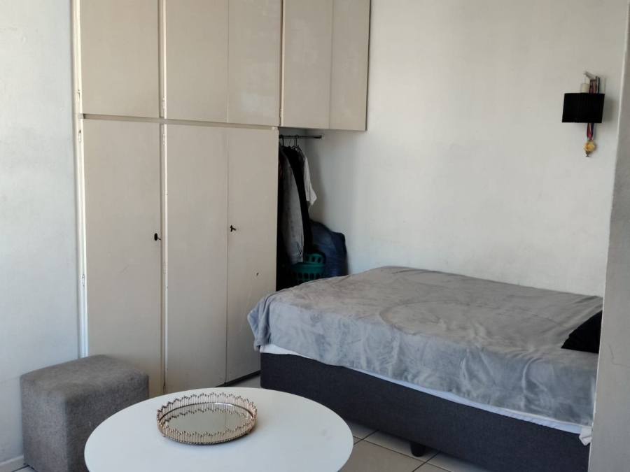 1 Bedroom Property for Sale in Bellville Central Western Cape